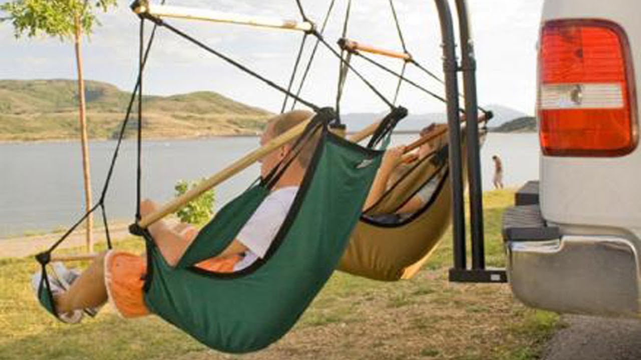Hammaka: A Trailer Hitch Dual Hammock Chair Set
