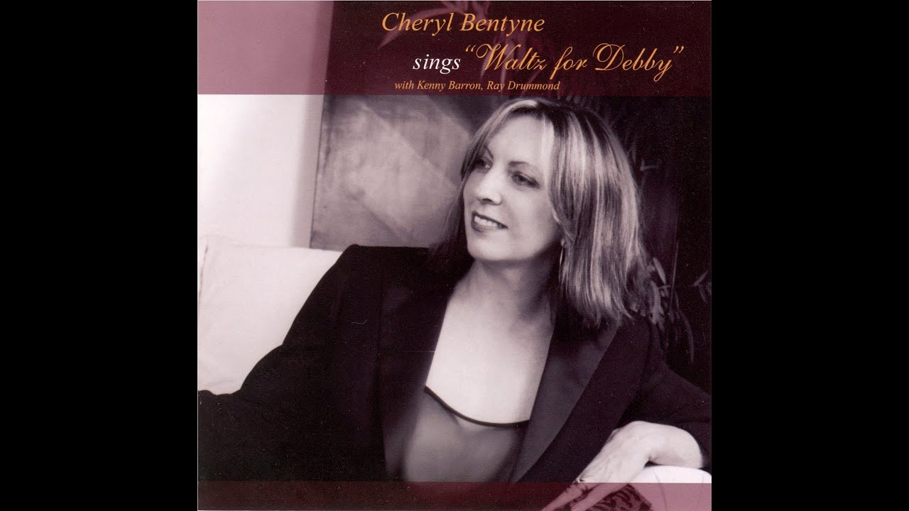 BLUE MOON / CHERYL BENTYNE