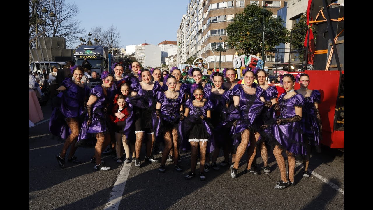 Desfile de comparsas del Entroido de Vigo