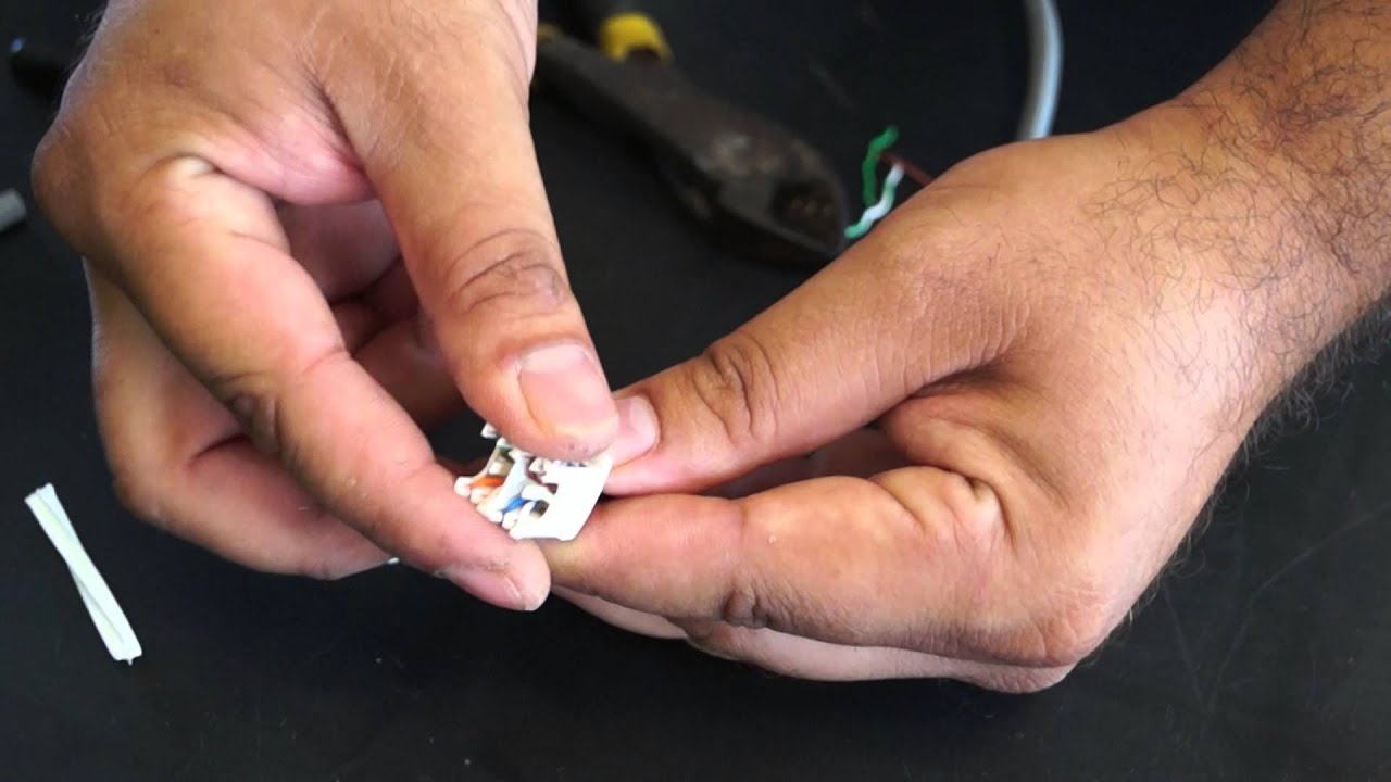Demostración de conexión de un jack RJ 45 Cat. 6