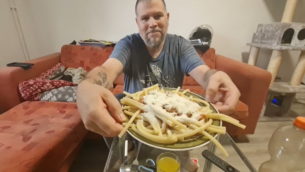 #43 Maccaroni mit Soße