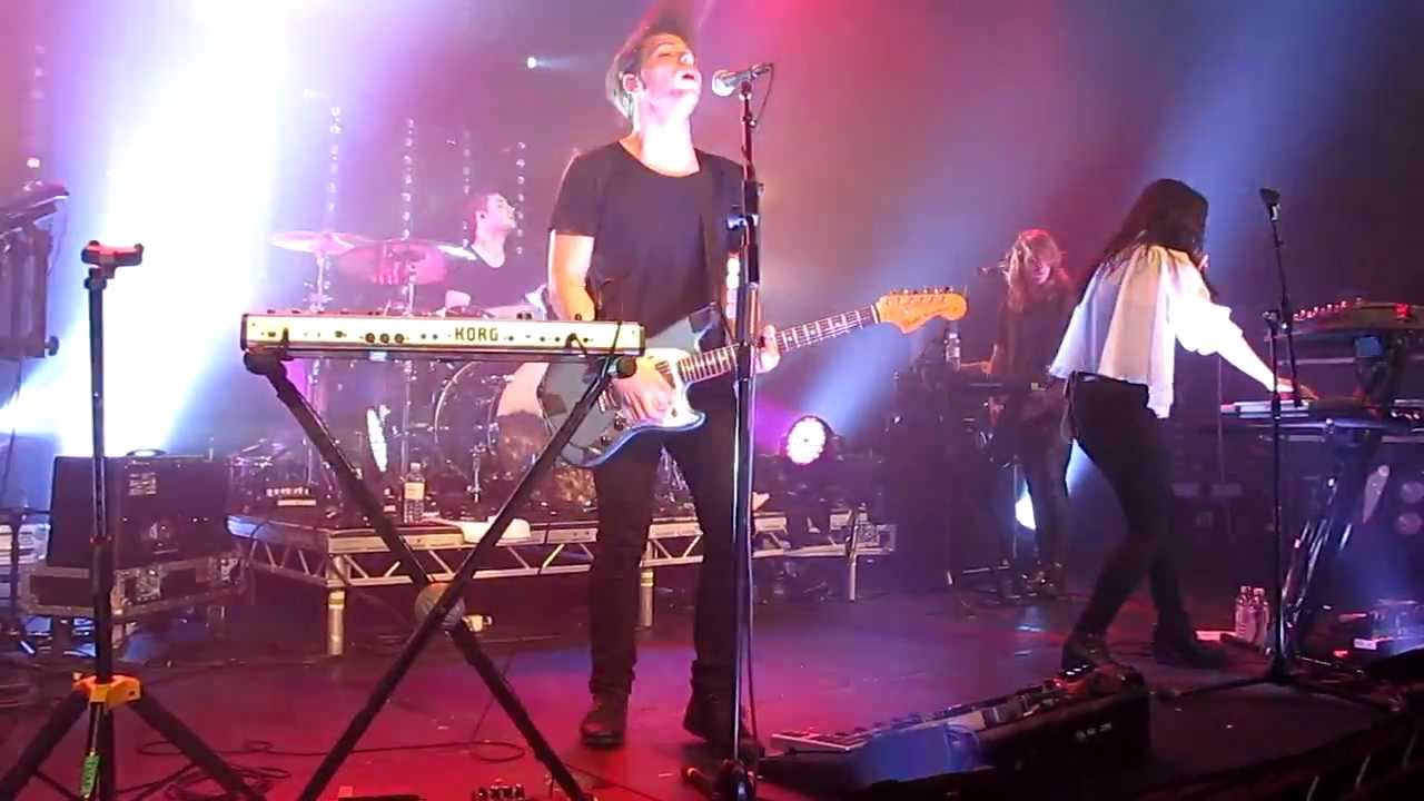 The Naked And Famous - Girls Like You (Live at The Junction, Cambridge)