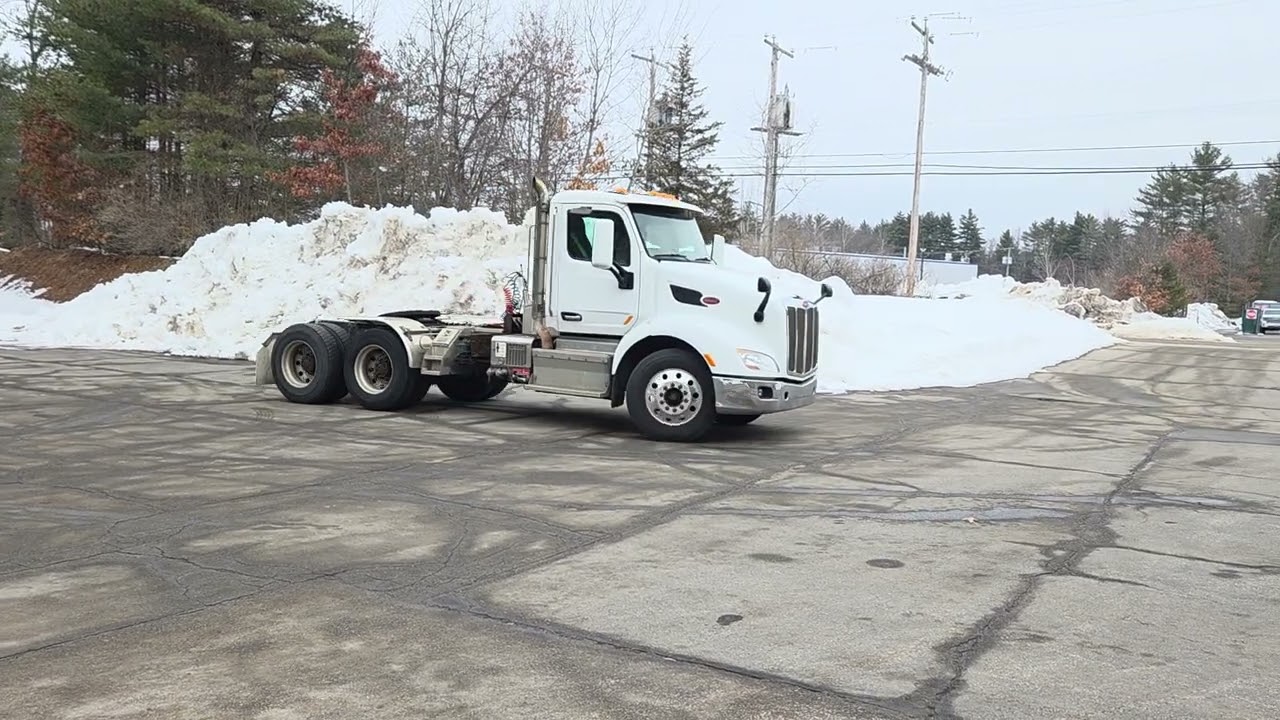 2017 Peterbilt 579 Class 8 HD Tandem Axle | Paccar MX-13 Diesel | Eaton Fuller Ultrashift Automatic