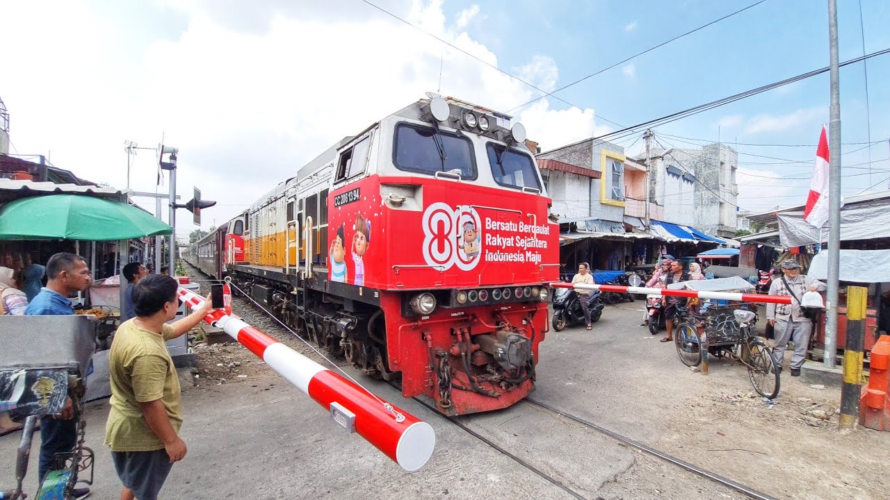 AKHIRNYA GARUT PUNYA PALANG PERLINTASAN KERETA KEREN SEPERTI DI LUAR NEGERI !