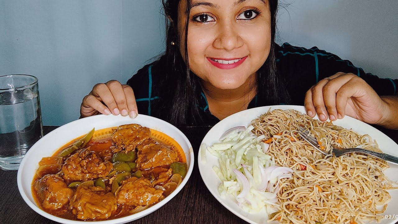chow mein, chili chicken, eating show