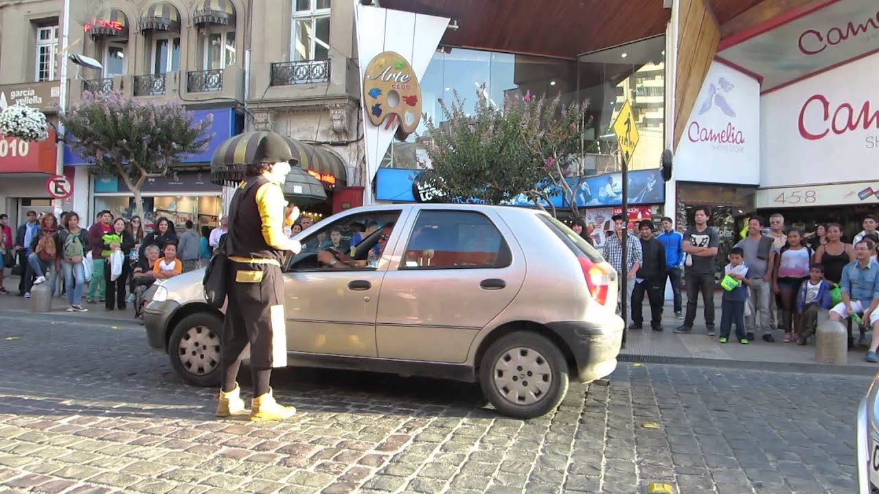 Blanquito el Payaso callejero de Vina  del Mar