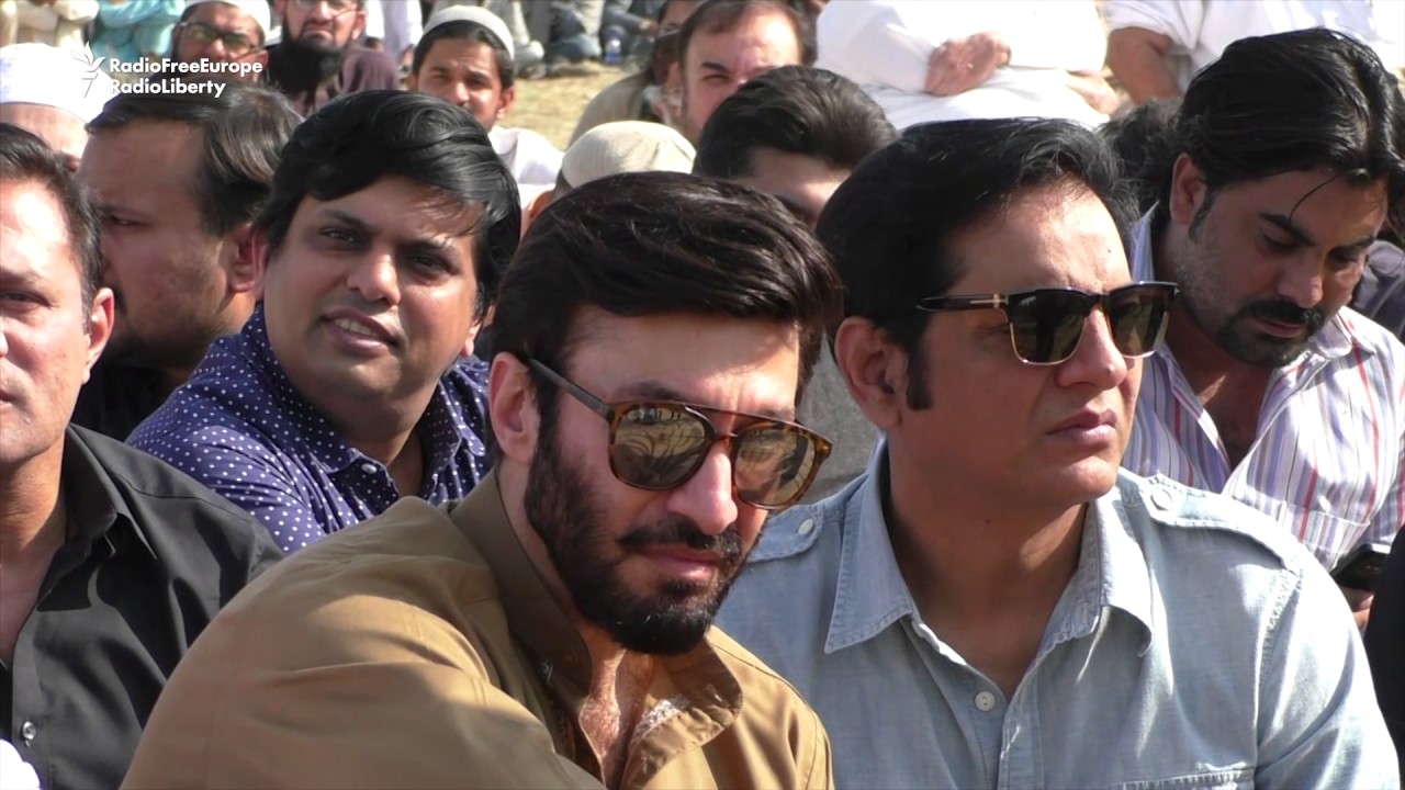 Huge Turnout For Funeral Of Former Pakistani Pop Star