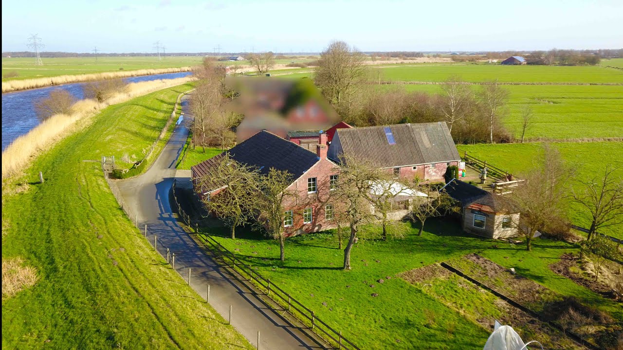 Amdorf: Wohnen Sie direkt am Jümme-Deich mit Blick aufs eigene Land