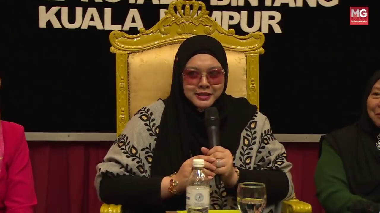 Wajah Terbaru Permaisuri Siti Aishah Sempena Projek Wakaf Telekung