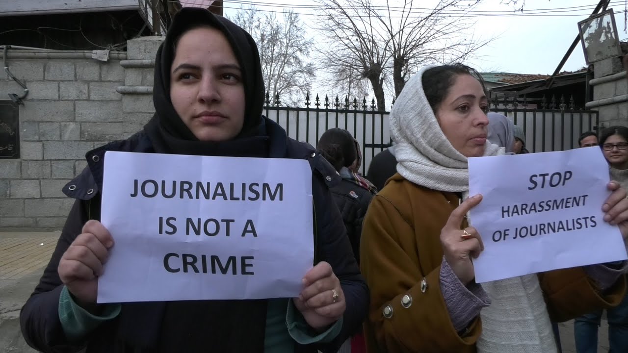 Hard Pressed: Journalists under crackdown in Kashmir | The Caravan