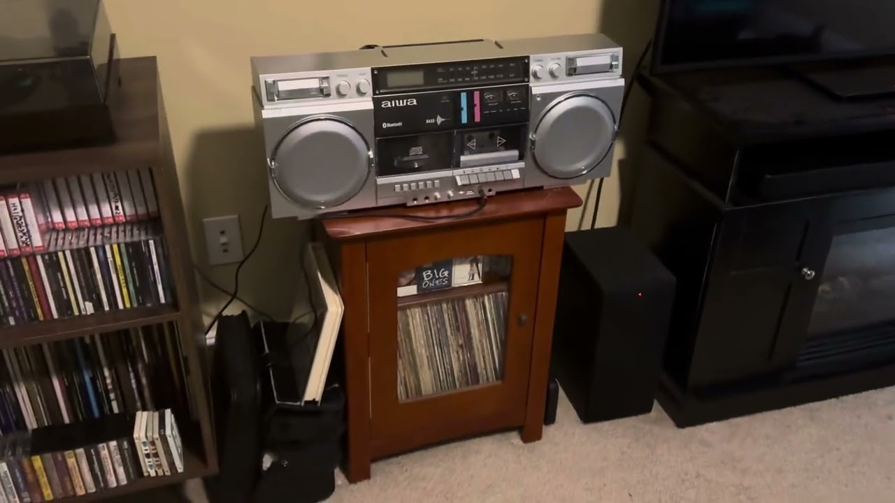 Added The Awia Backtrack Boombox to my Vinyl Setup 