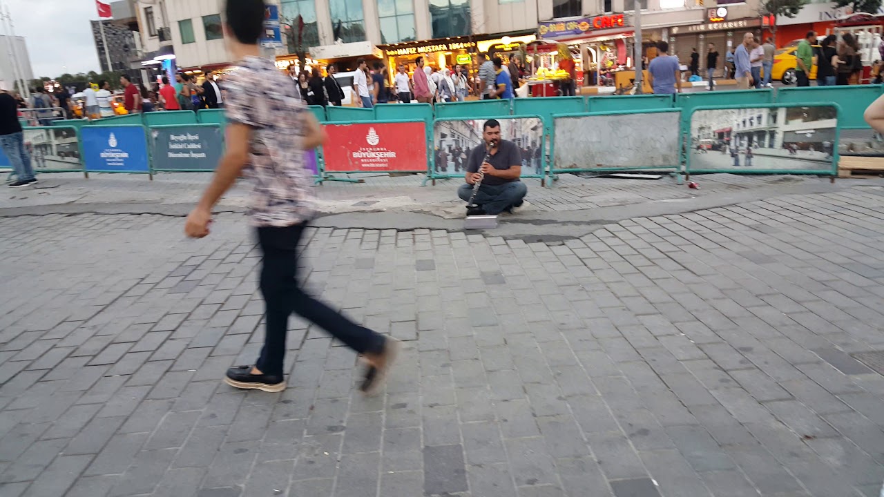 Turkish Music - Taksim (Istambul)