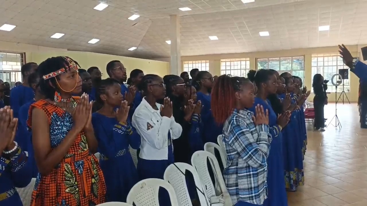LUHYA MASS || KYRIE & UTUKUFU || St Cecilia DeKUTCC Choir