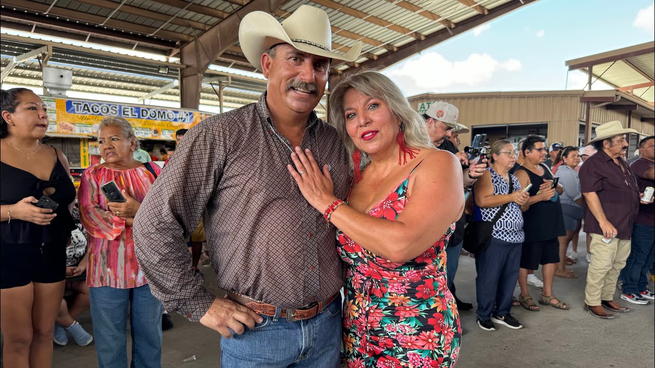 Domingo de baile en la pulga de Álamo Texas