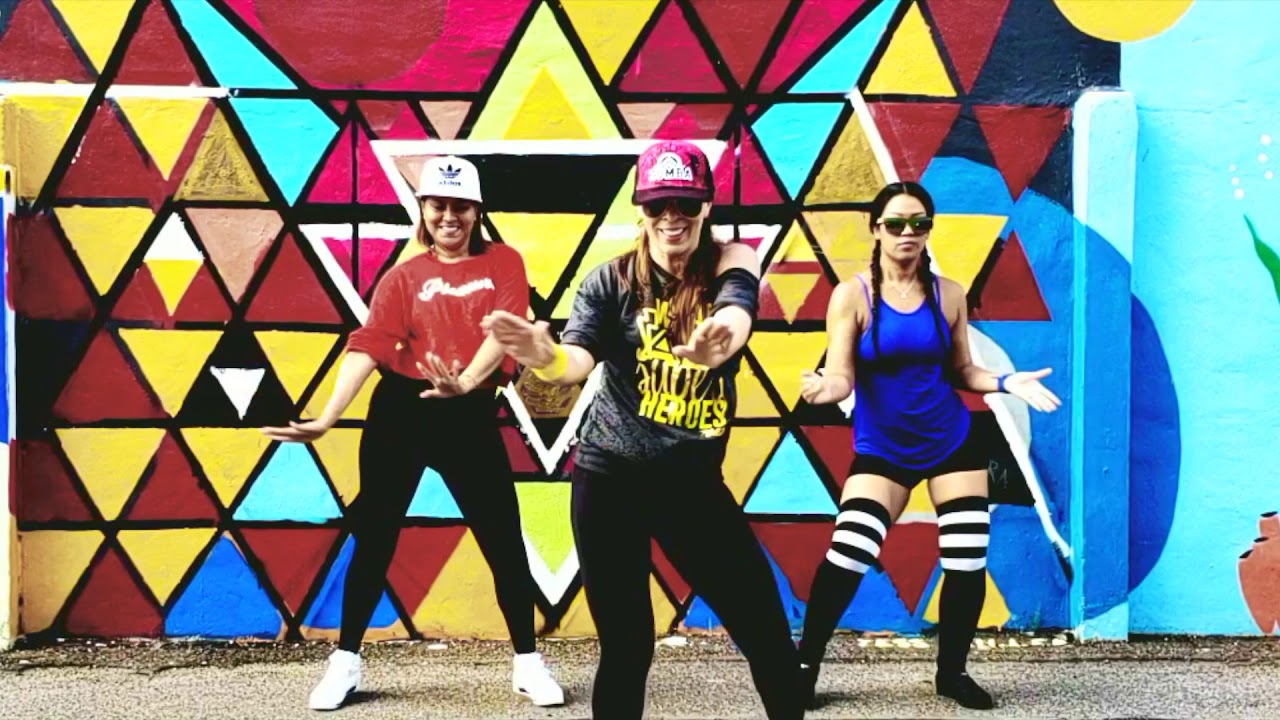 ZUMBA - Hola - by Arubazumba Fitness