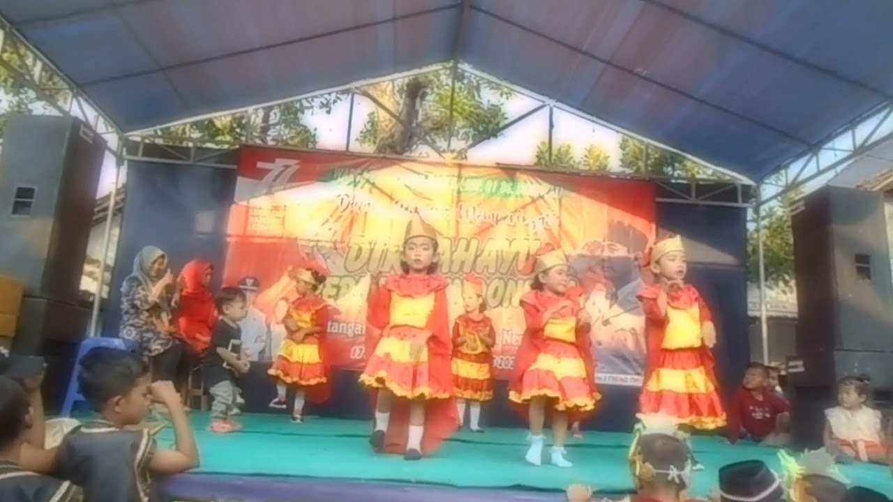 TARI AYAM TRONDOL TK Dharma Wanita Sukowati Kec. Kapas Kab. Bojonegoro