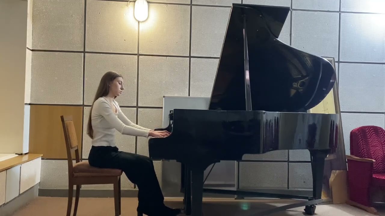 І.Беркович Прелюдія №14, мі бемоль мінор.Виконує Кобрісова Софія