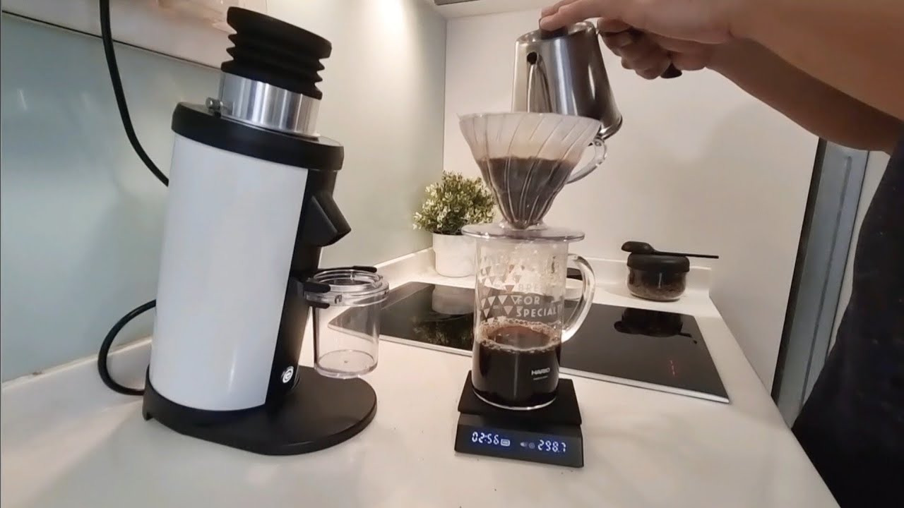 Trying Matt Winston's Five-Pour V60 Recipe