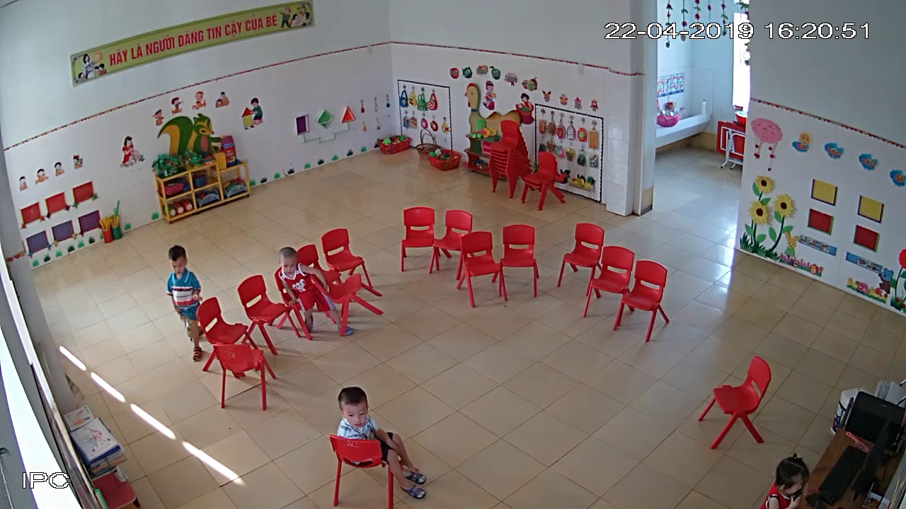 Bi ị ra quần(3)