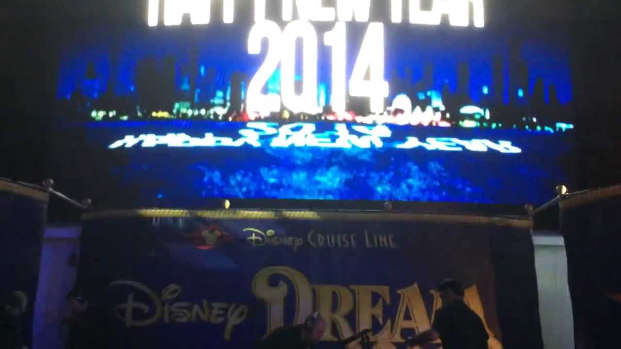 2014 New Year's Eve Deck Party Disney Dream
