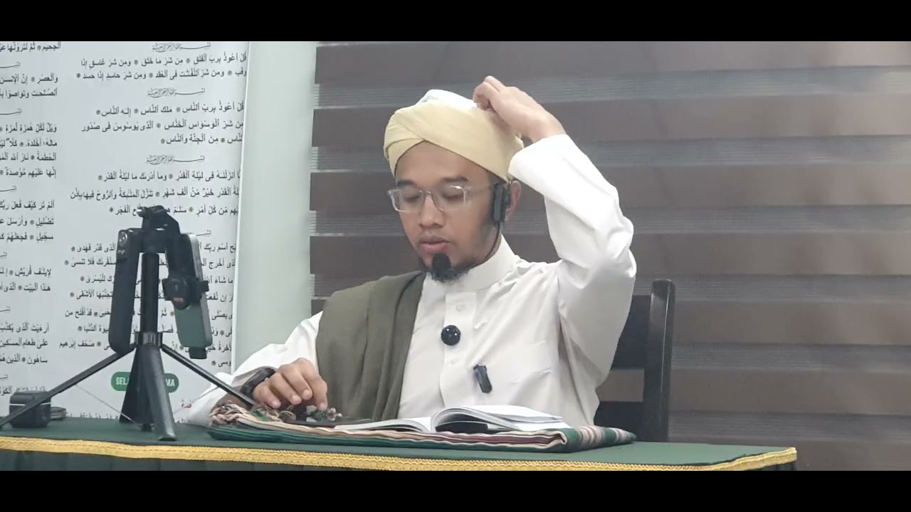 Kuliah maghrib Ustaz Mohd Hafiz Mohd Ramli dgn kitab Bidayatul Hidayah di Surau An Nur Bukit Perah.