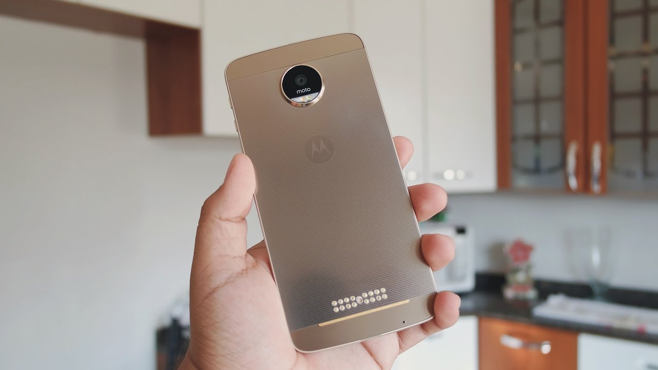 MOTO Z VALE A PENA? | ANÁLISE COMPLETA DO CELULAR MAIS INOVADOR DA MOTOROLA!