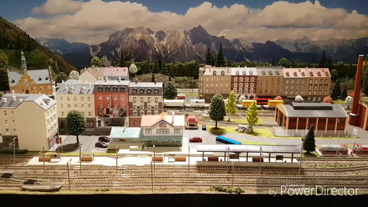 Three N scale trainssets! Tre N skala tågset!