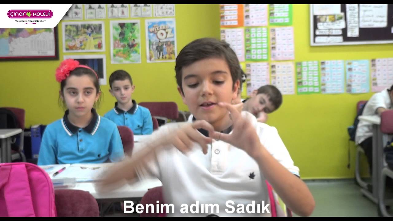 Öğrencilerimizden İşaret Diliyle Evrensel Mesaj