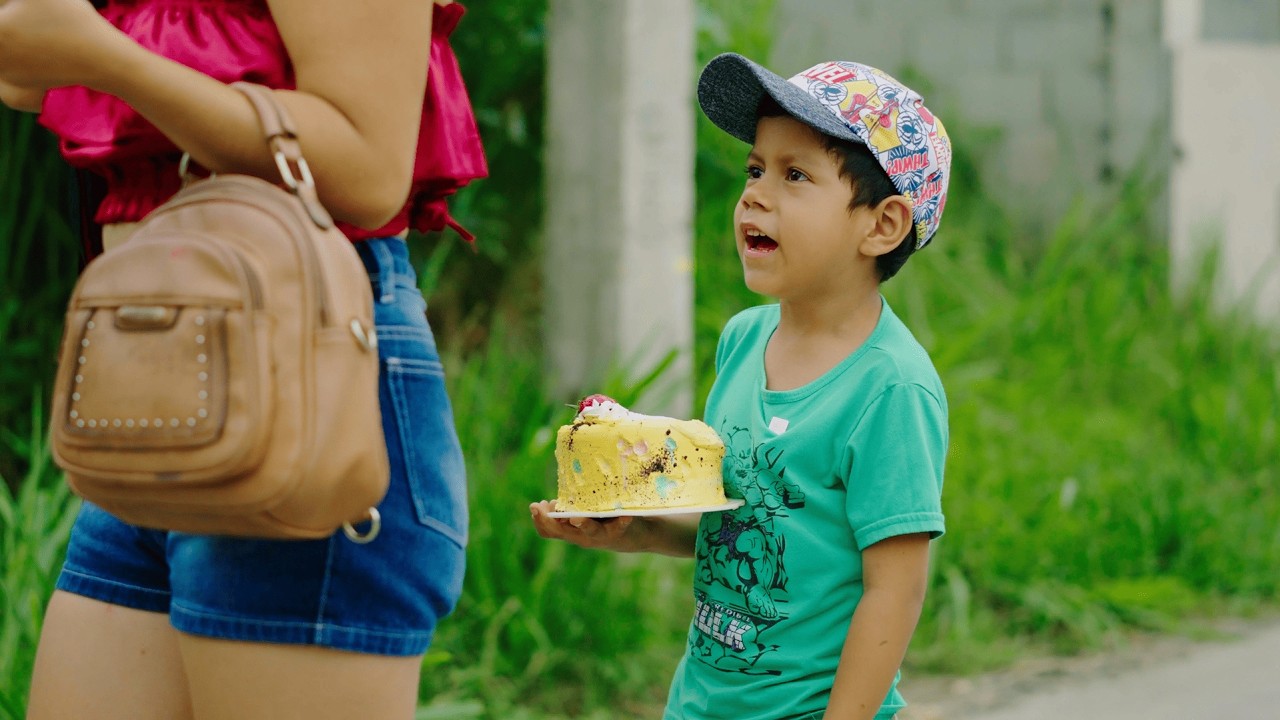 Ignoró a su hijo por última vez. La cruda realidad de la adicción al celular | Novela Completa