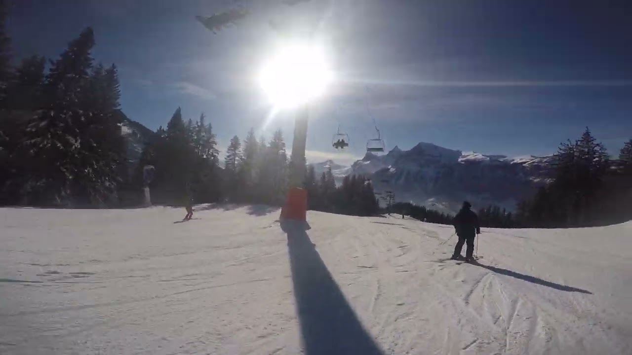 Les Carroz (Grand Massif) France- Plein Soleil blue and Tiamlets red