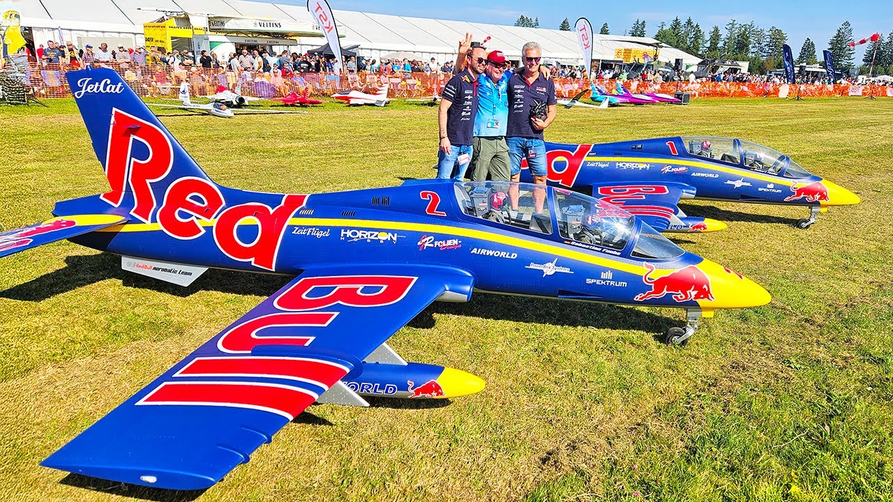 GIANT 70KG MB-339 RC 2X JETCAT P400 TURBINE JET FLIGHT DEMONSTRATION