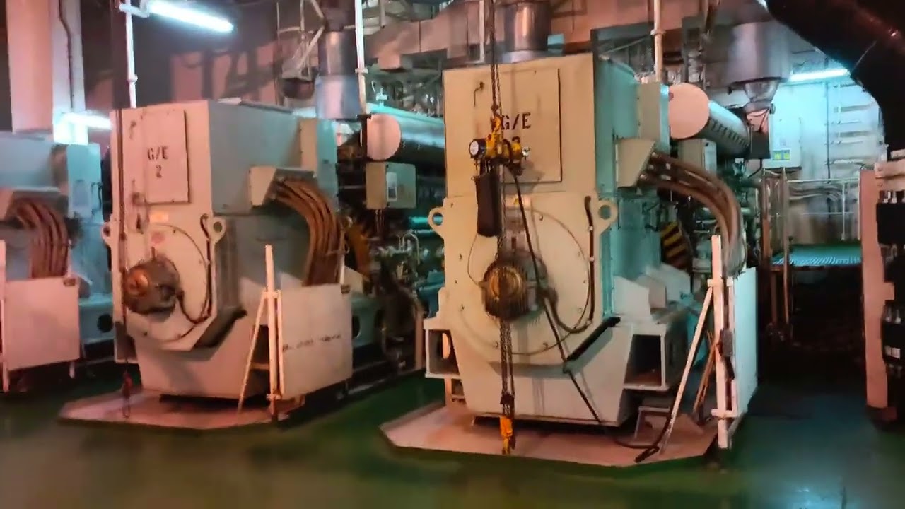 engine room of dwt 314.000 tons super tanker (VLCC)
