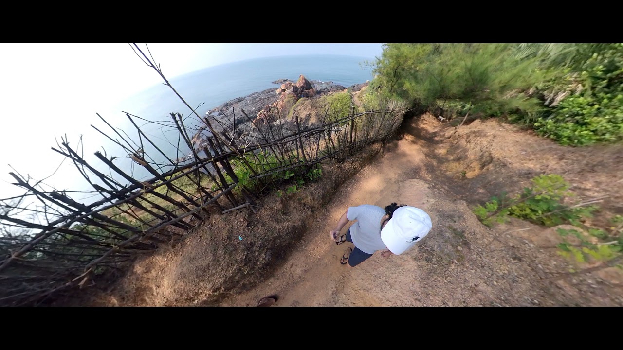 Short walk from SHANTIDHAM OCEAN VIEW COTTAGE to OM BEACH (Gokarna, Karnataka)