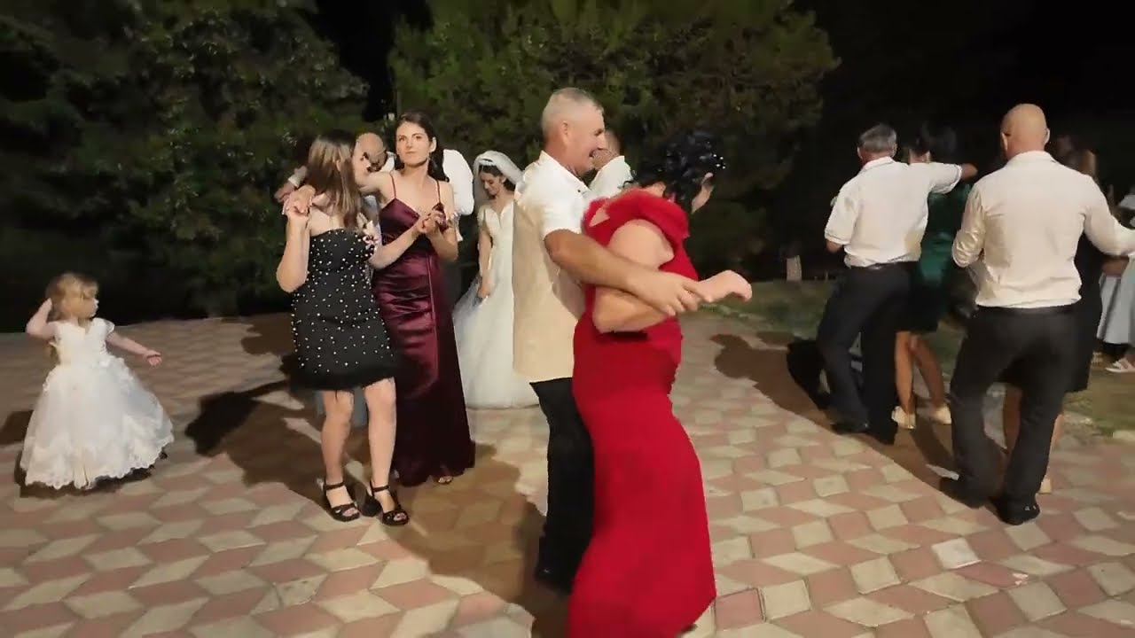 Brasoveanca / Musamaua / Sarba Studentilor / Sfredelusul - Live la Nunta