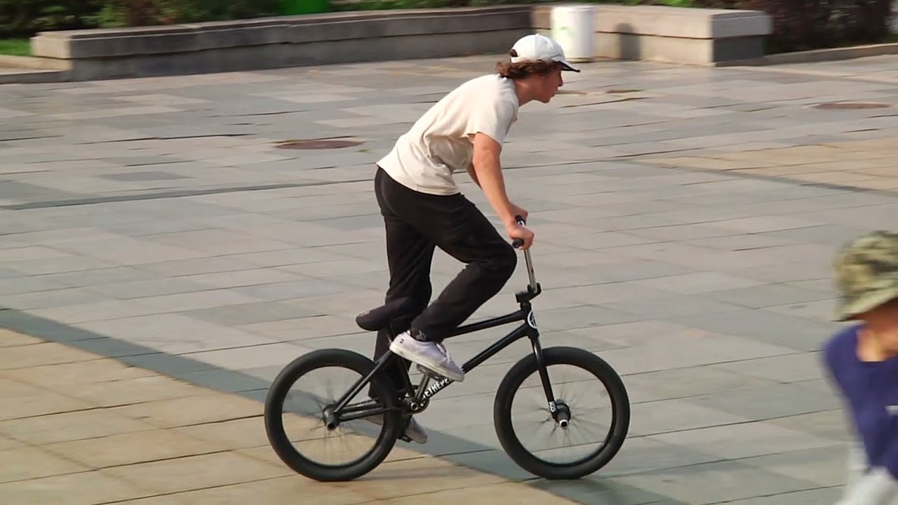 HRISTO ENEV | BIKE CHECK