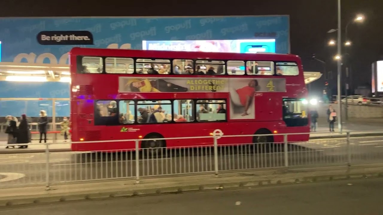 London Buses Shepherds Bus Station ( 23 Jan 22 )