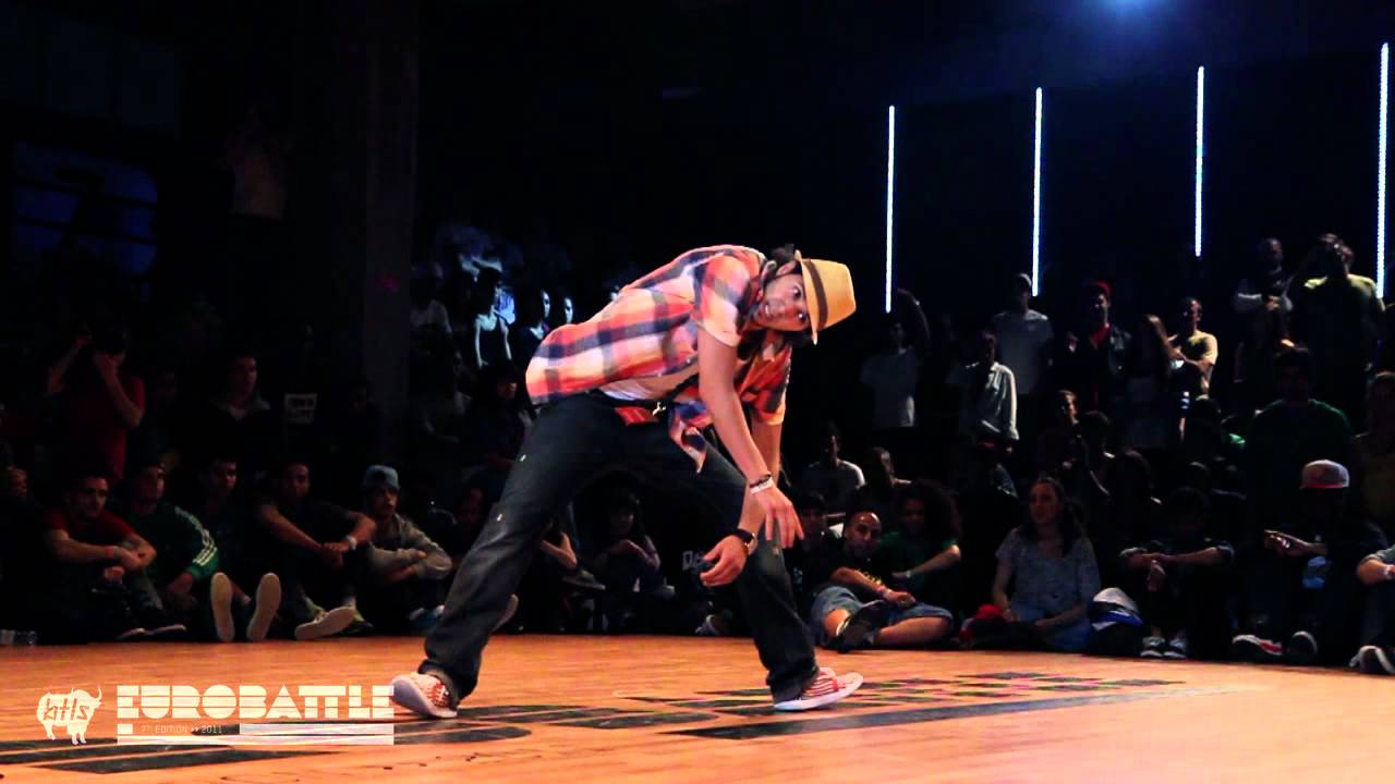 Popping SAGY Judge Demo | Eurobattle 2011 | Porto, Portugal | YAK FILMS