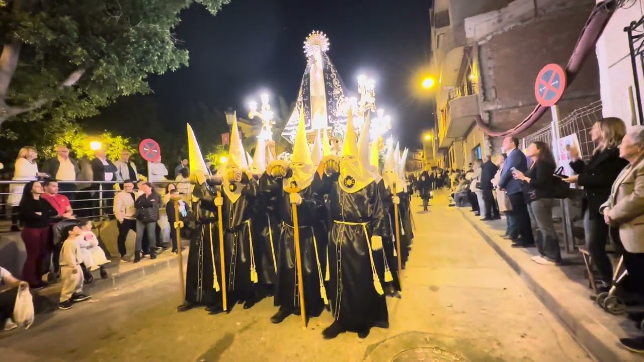 TITULAR DE LA COFRADÍA INICIA SU ESTACIÓN DE PENITENCIA A LOS SONES DE “La Esperanza de María”.