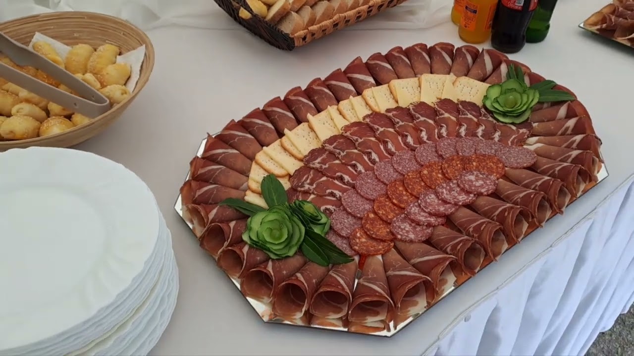 Igor & Mone izrada švedski stol, ketering i konobarenje + kokteli