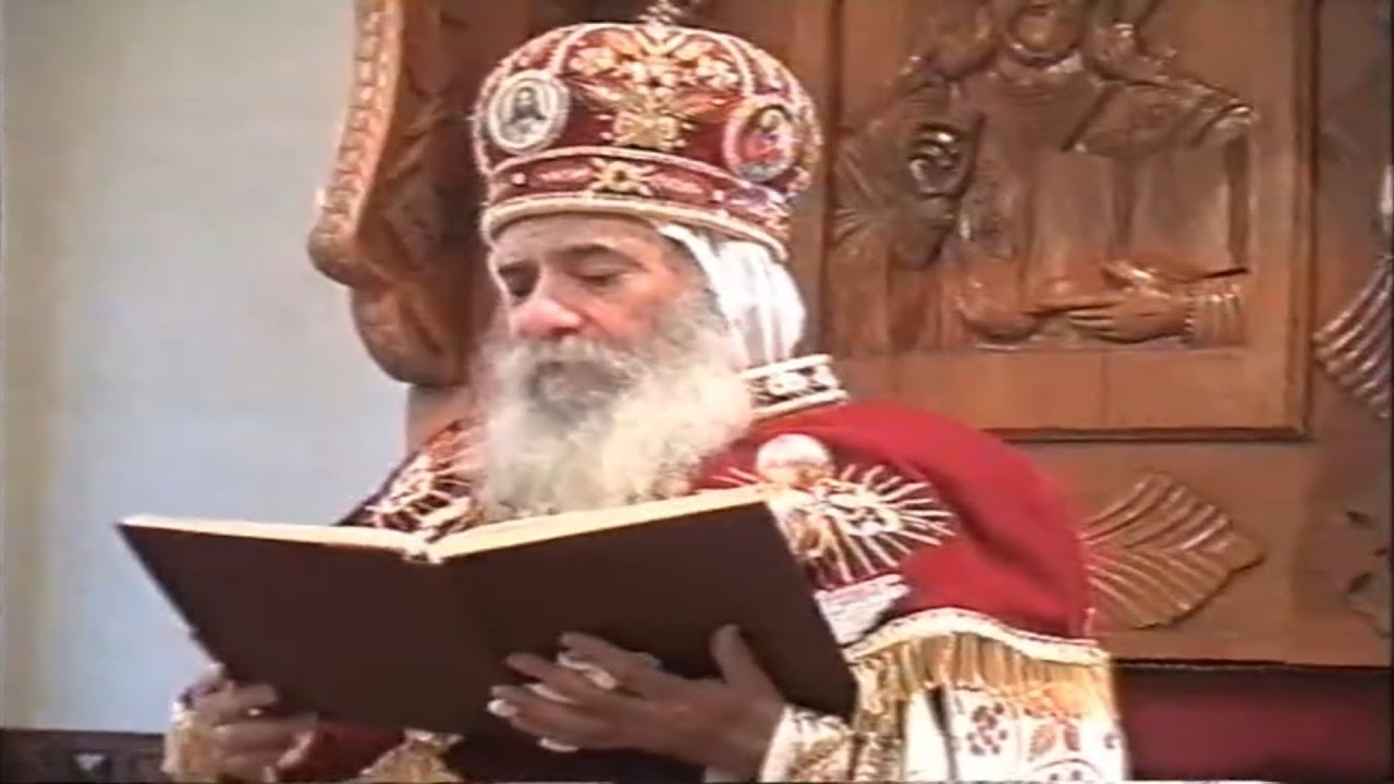 قداس عيد العنصرة 1995 وسيامة اباء اساقفة بيد قداسة البابا شنودة الثالث