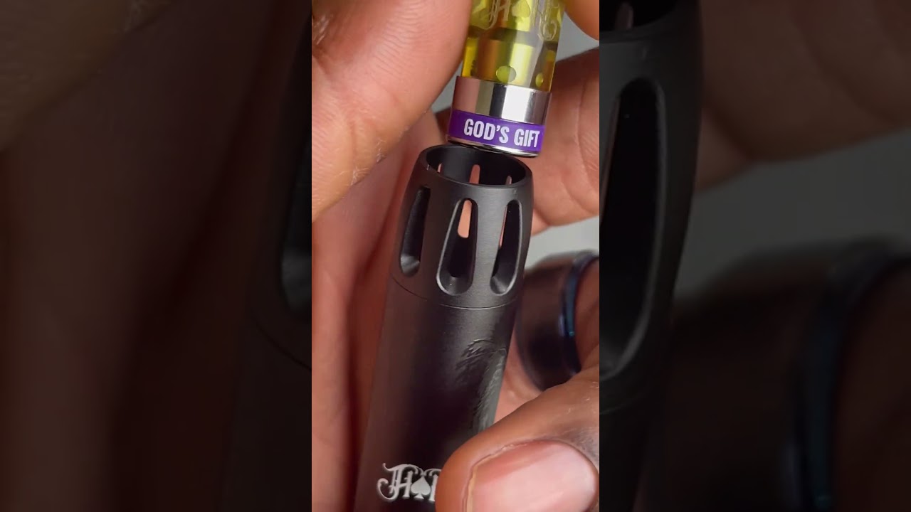 This new heavy hitters pod system is Slapalapalapin!! #420 #vapelife