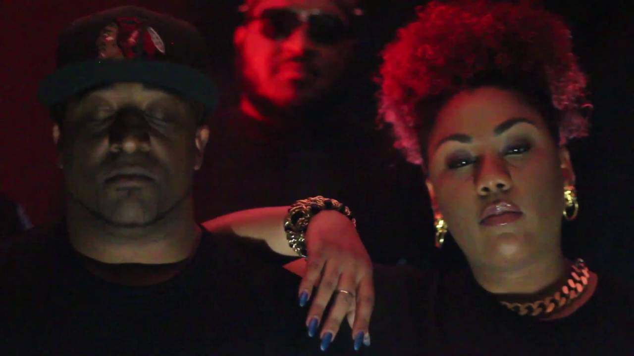 Larcen - Never Going Back (Dir. By Mico White)