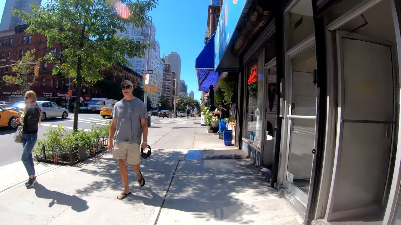 ⁴ᴷ⁶⁰ Walking NYC : Yorkville, Manhattan via York Avenue from 97th to 74th Streets (September 2019)