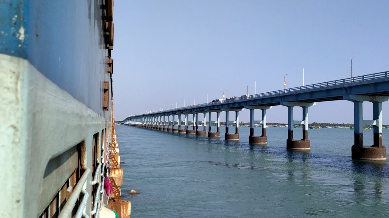 Crossing the PALK STRAIT || Pamban Bascule Railway Bridge || Rameshwaram || SayanTakes