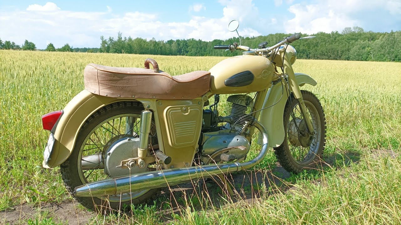 Мотоцикл иж планета 2 1967 года (юбилейная). Обзор после черновой сборки