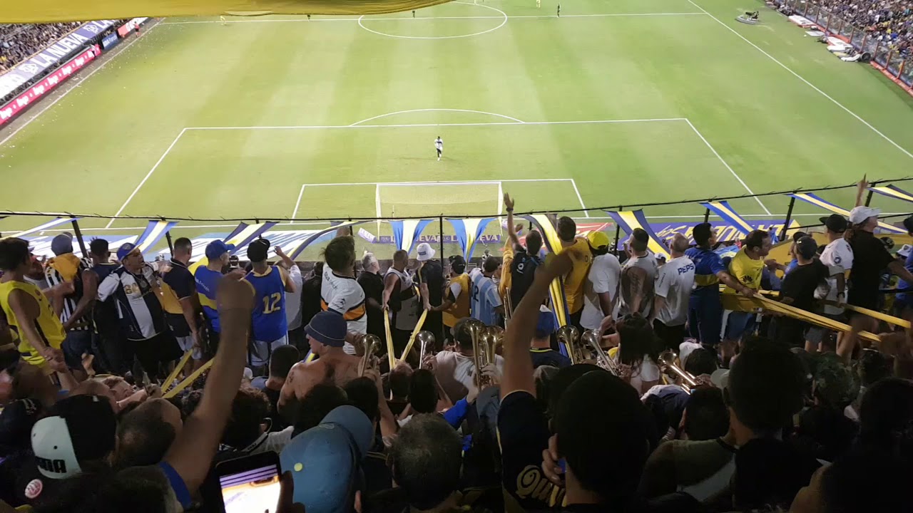 Y dale dale dale Bo a todas partes voy con vos / En el barrio de la ribera Boca vs San Martín SJ