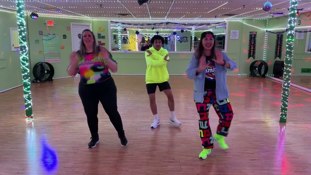 GABBA GABBA – High-Energy Dance Fitness | Little Sis Nora | New Choreo