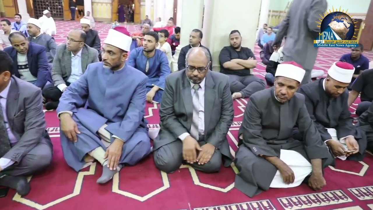 أش أ|محافظ أسوان يشهد فعاليات الإحتفال بليلة القدر بمسجد الطابية