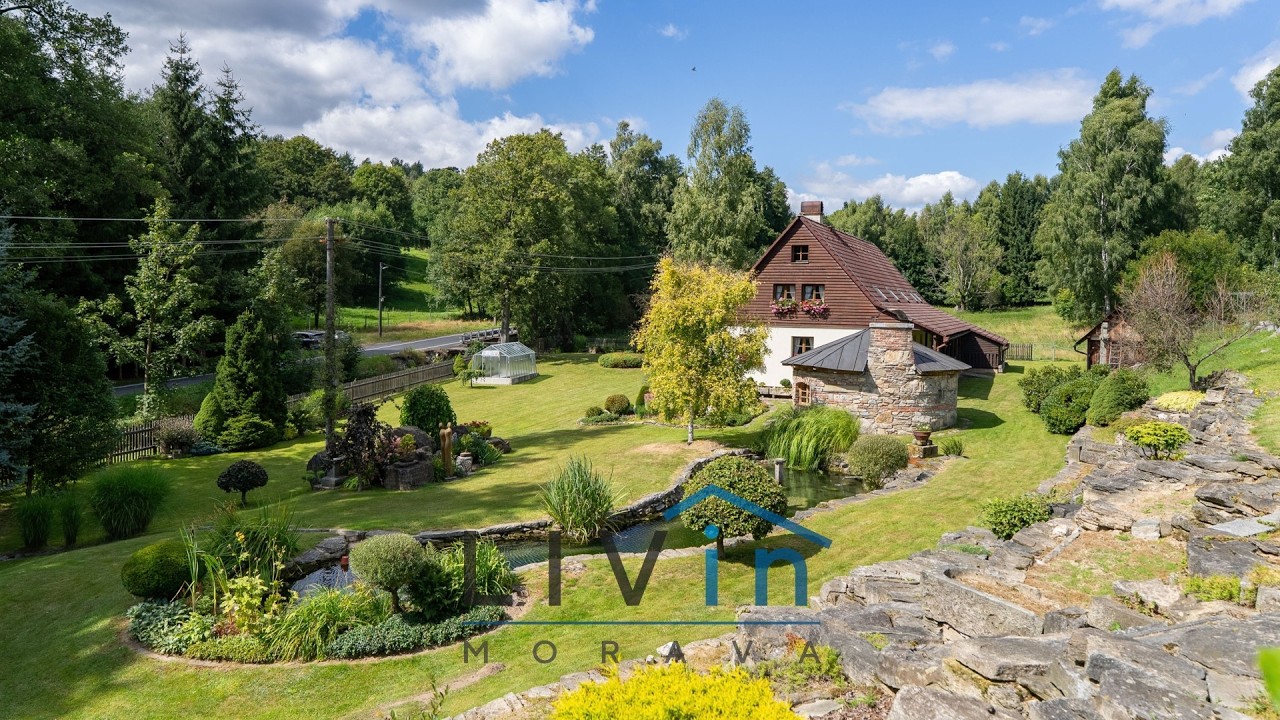 Prodej luxusní chalupy v Jeseníkách s pozemkem 4178 m2, Malá Morava, okres Šumperk