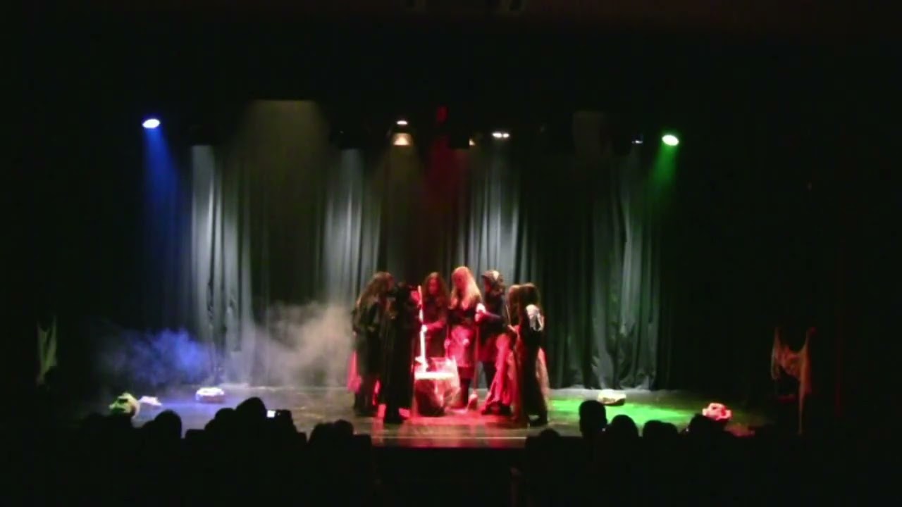 A BRUXA RISIÑAS . Obra completa 2014